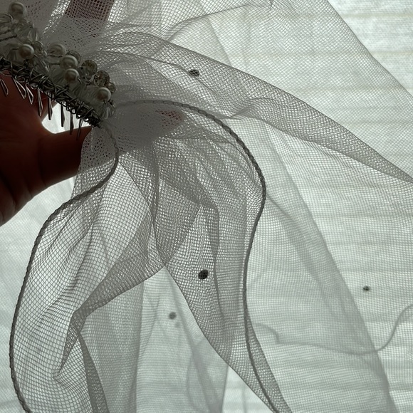 Excellent condition Girls headpiece - Picture 6 of 9